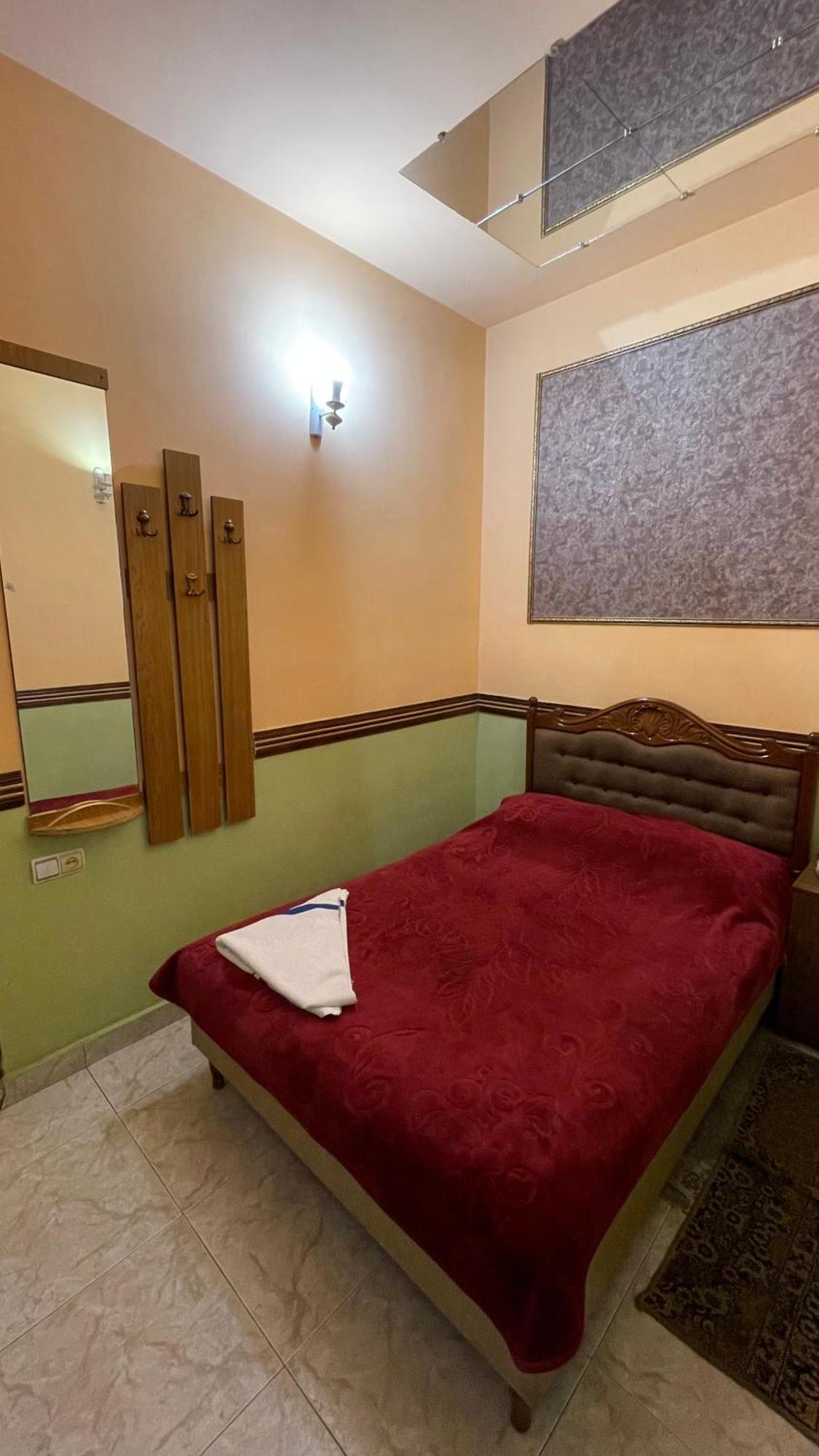Citrus Guest House Erevan Esterno foto
